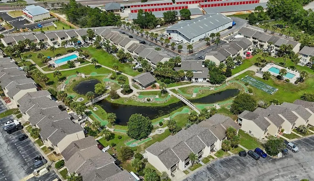 公寓 Recently Updated! 11-Pools, Pickle Ball, Putt-Putt 巴拿马城