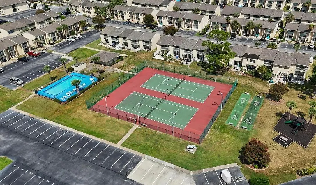 Recently Updated! 11-Pools, Pickle Ball, Putt-Putt 巴拿马城 公寓